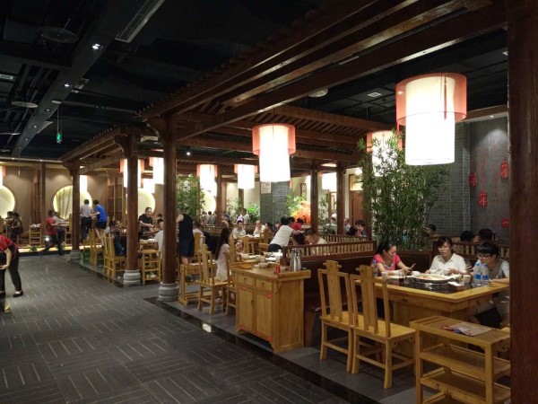 开火锅店大概需要多少钱？盈利高吗？